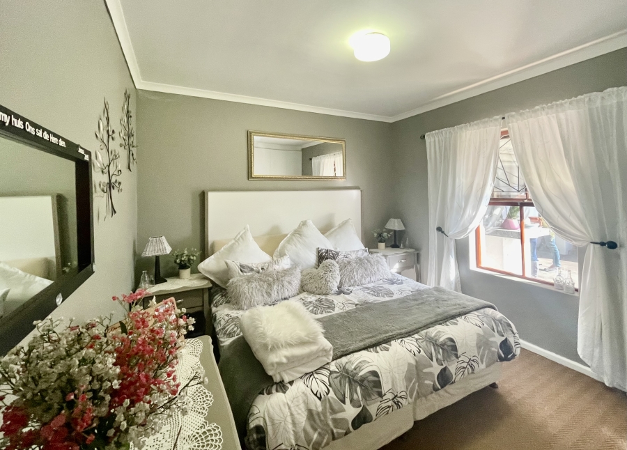 3 Bedroom Property for Sale in Country Club Western Cape